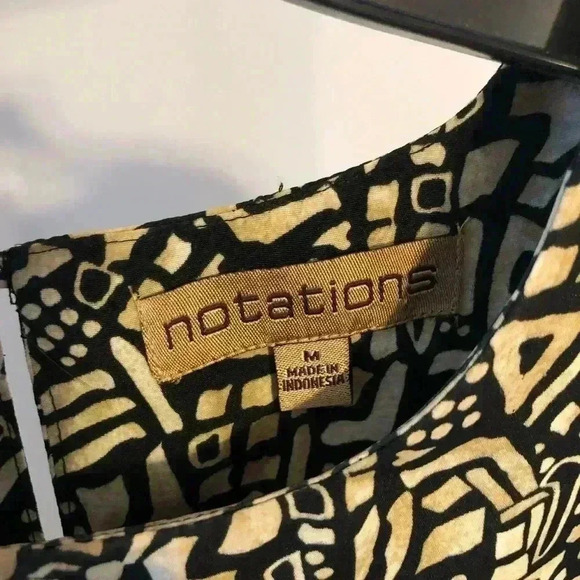 Notations Sleeveless Festive Print Blouse - Picture 3 of 4
